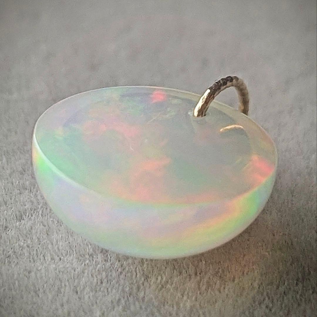 ♢容音♢K18 大粒ホワイトオパール 7.05ct ネックレスチャ―ム