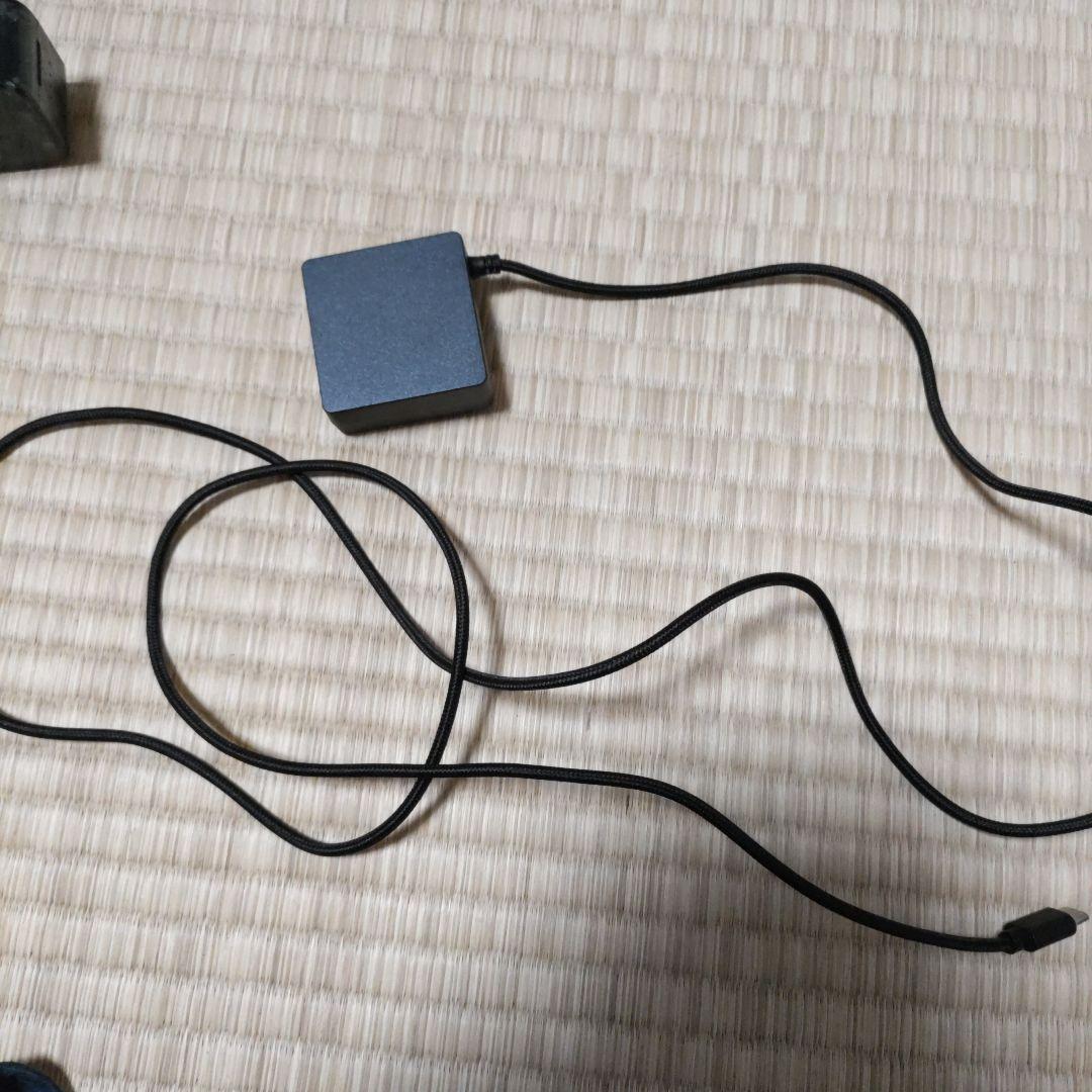ブラック ワイヤレスイヤホン 充電ケーブル付き