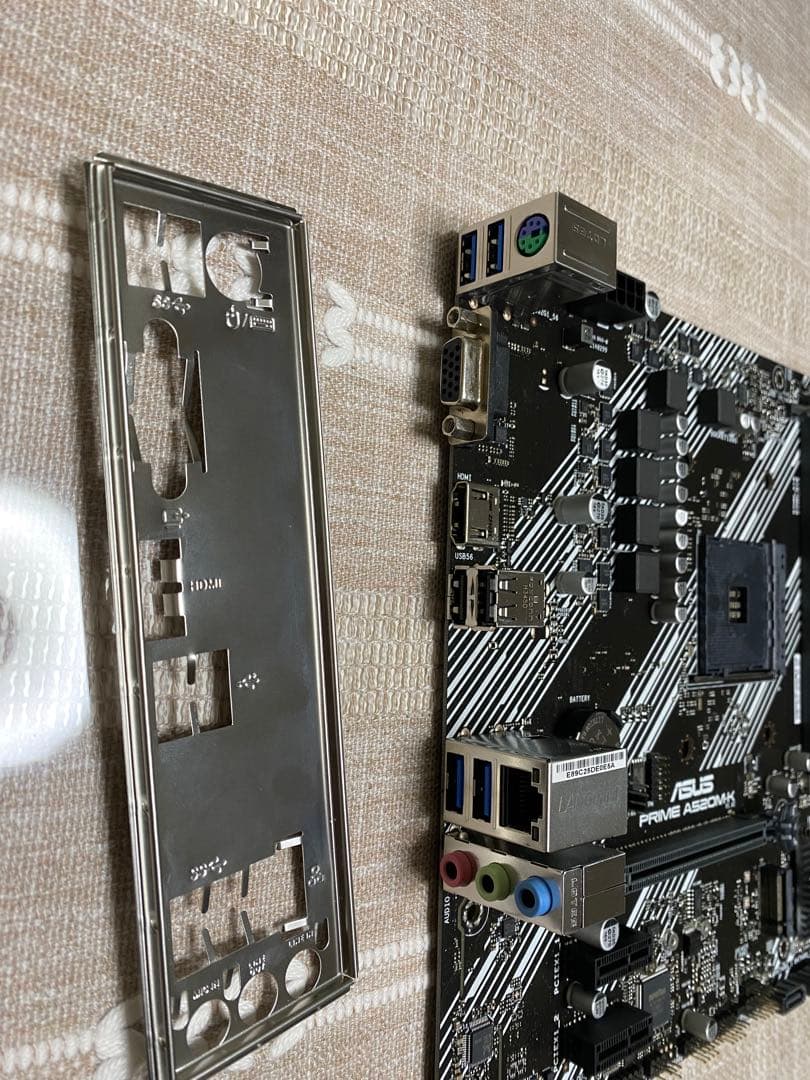 ライセンス付属 A520M-K 動作品