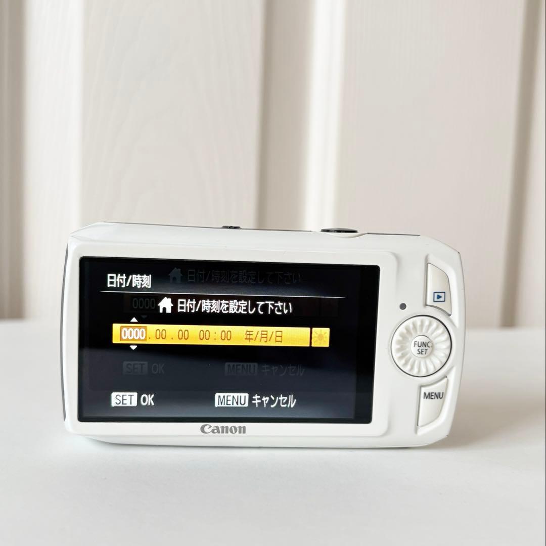 Canon IXY 30S White F2.0 Supercar 本体付属品