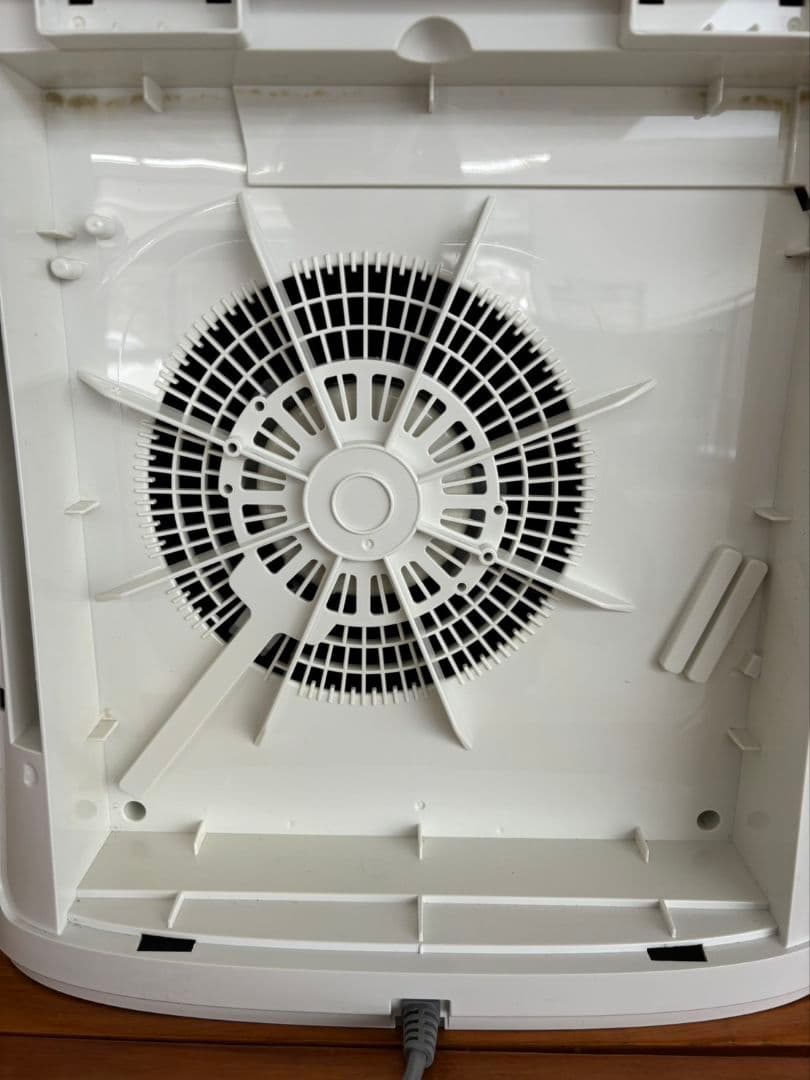 シャープ　空気清浄機　FU-L30-W 2020年製