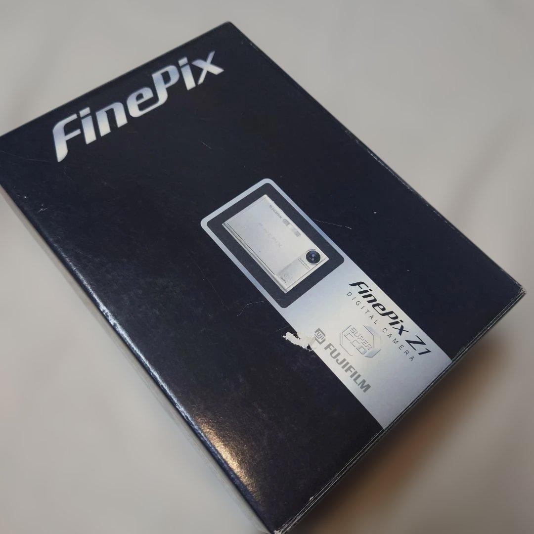 FUJIFILM FinePix Z1 コンパクトデジタルカメラ①