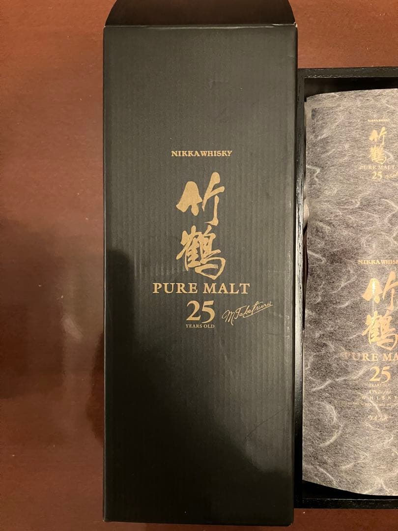 ニッカ　竹鶴25年NIKKA WHISKY PURE MALT 25年