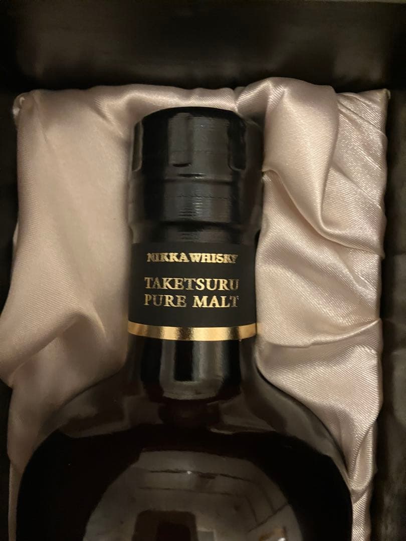 ニッカ　竹鶴25年NIKKA WHISKY PURE MALT 25年