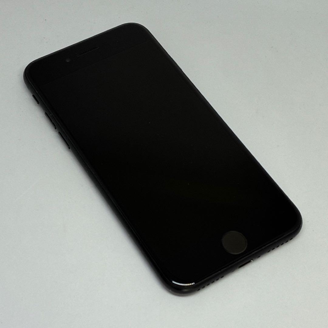 M33【電池新品　100％表示】iPhone SE2　128GB ブラック