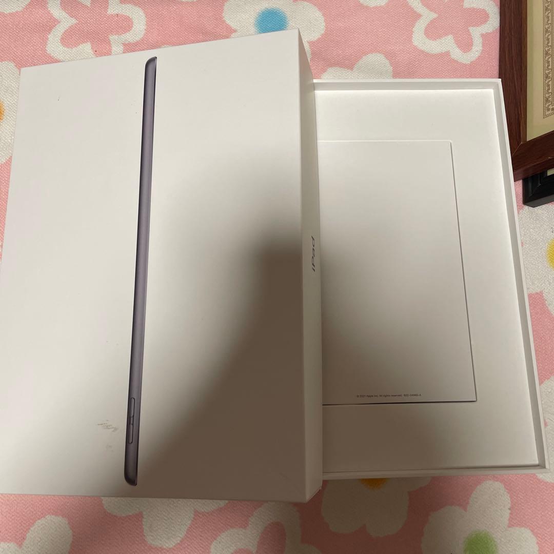 【美品】Apple iPad 10.2インチ 第９世代 シルバー/64GB