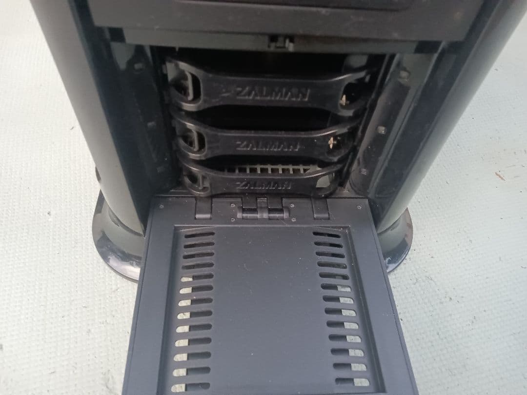 Zalman GS1000 Black フルタワーPCケース E-ATX アルミ