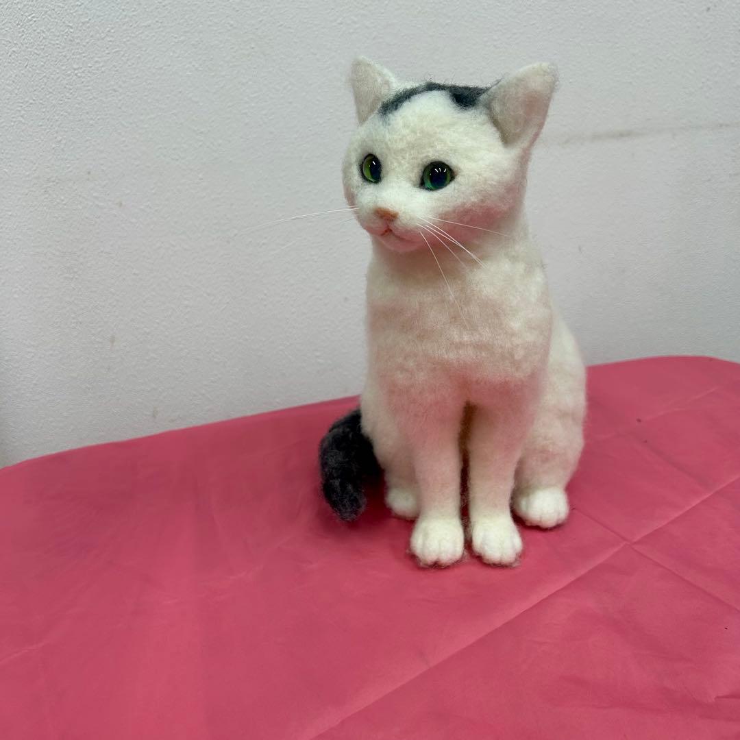 羊毛フェルト猫 ・白黒ねこ・ハンドメイド