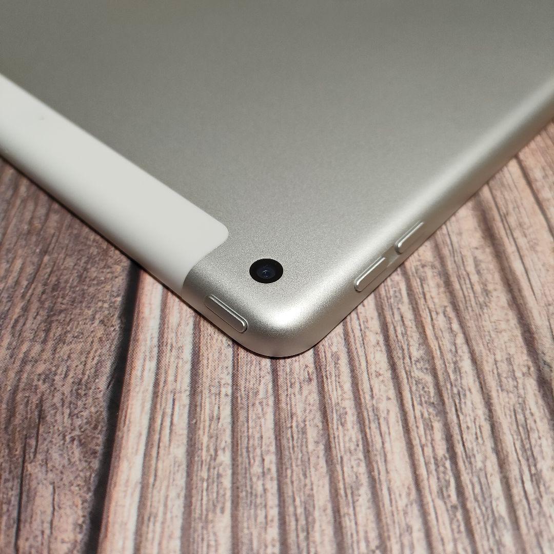 iPad 第8世代 32GB SIMフリー バッテリー96% 新品近い