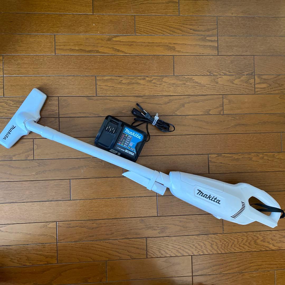 Makita CL107FD 充電式クリーナー