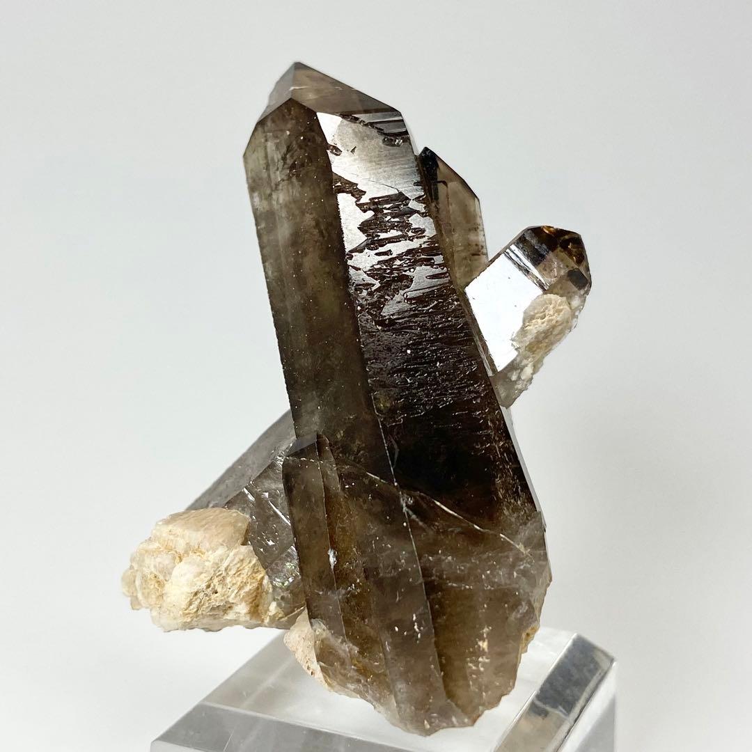 スモーキークォーツ　煙水晶　鉱物標本　原石　天然石　ストーン　マラウィ産