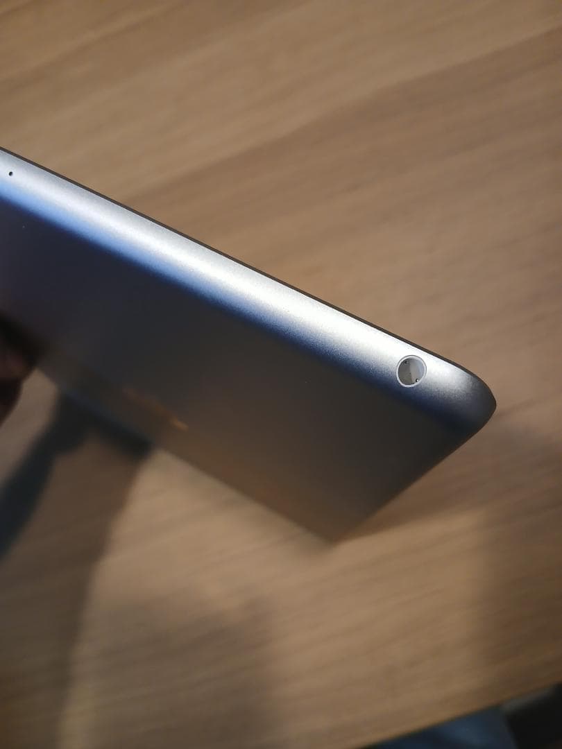 iPad(第９世代)シルバー