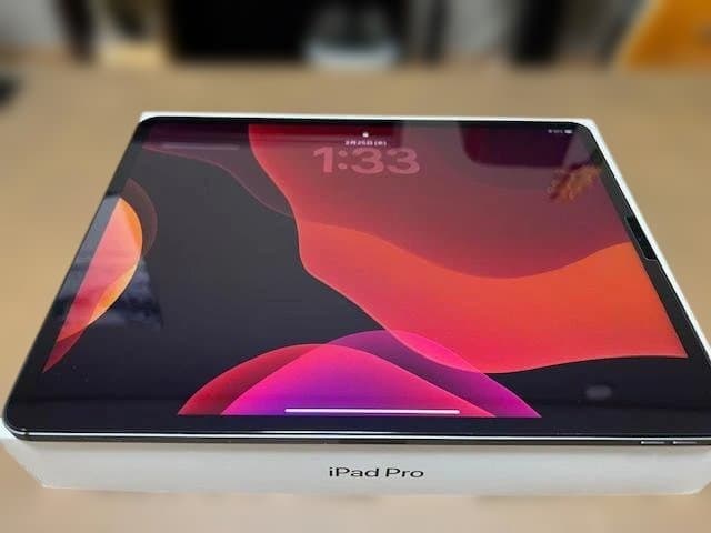 i*k様 iPad Pro 第4世代 12.9インチ 512GB docomo