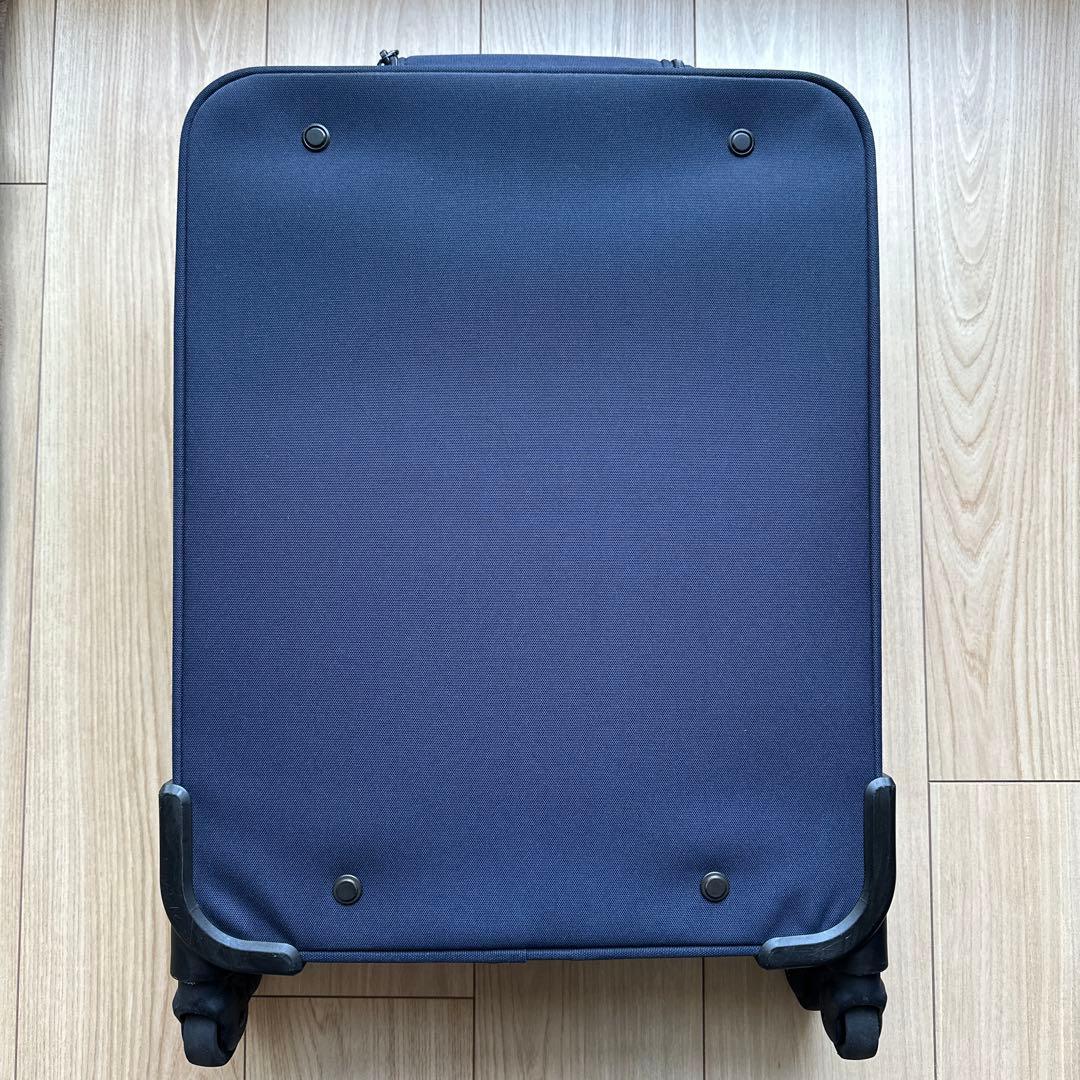 無印良品　半分の厚みで収納できるソフトキャリーケース　S