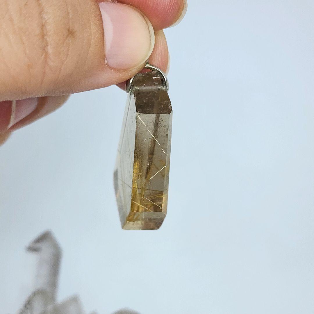 【黄金の輝きとポジティブエナジーをあなたへ】ゴールドルチルクォーツネックレス