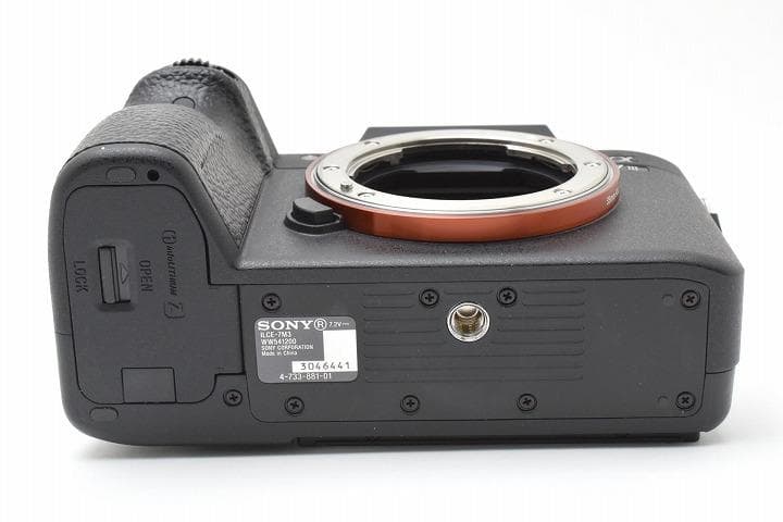 15735 ほぼ新品! SONY α7 III ソニー ミラーレス フルサイズ