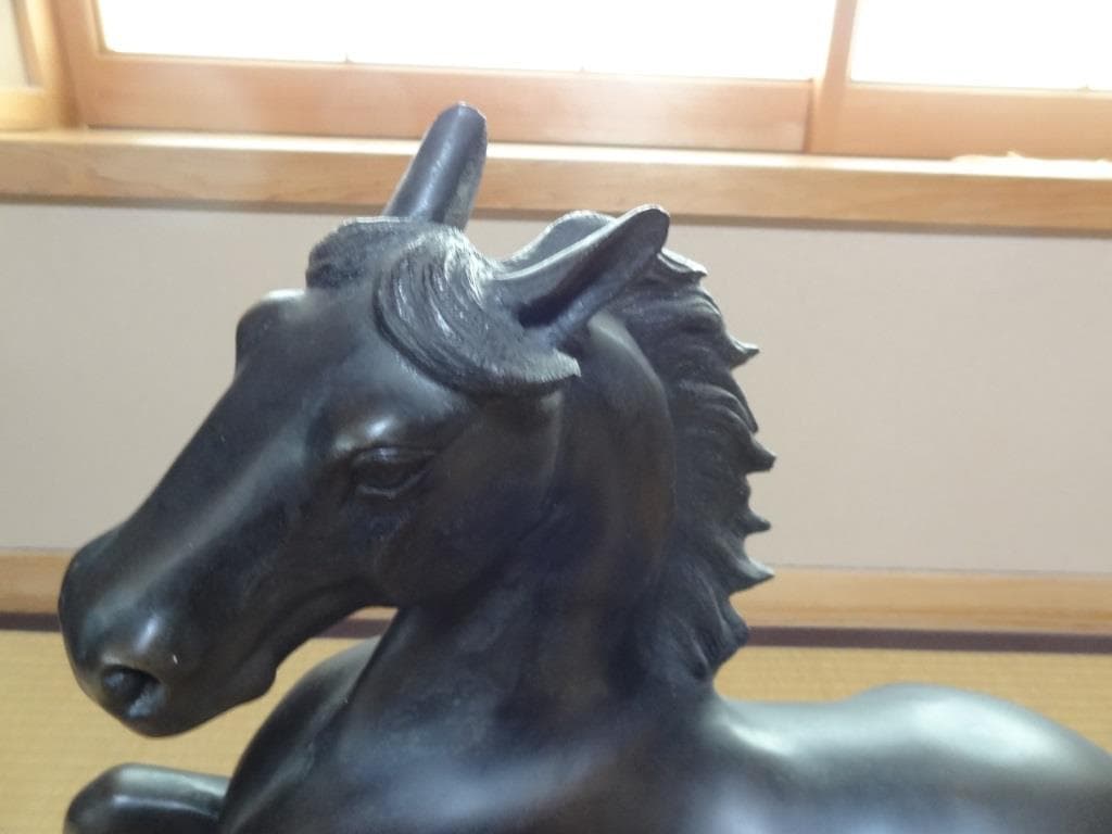 青銅製　馬置物　在銘　縁起物　ブロンズ像　干支置物　オブジェ　重量約13.7㎏