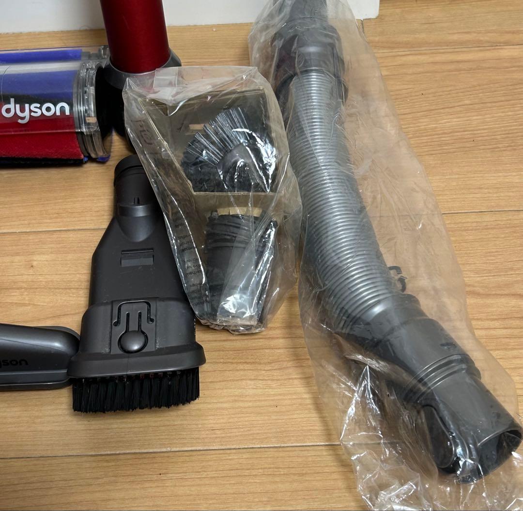 【美品】Dyson V６　fluffypro コードレス掃除機 蛇腹交換済み