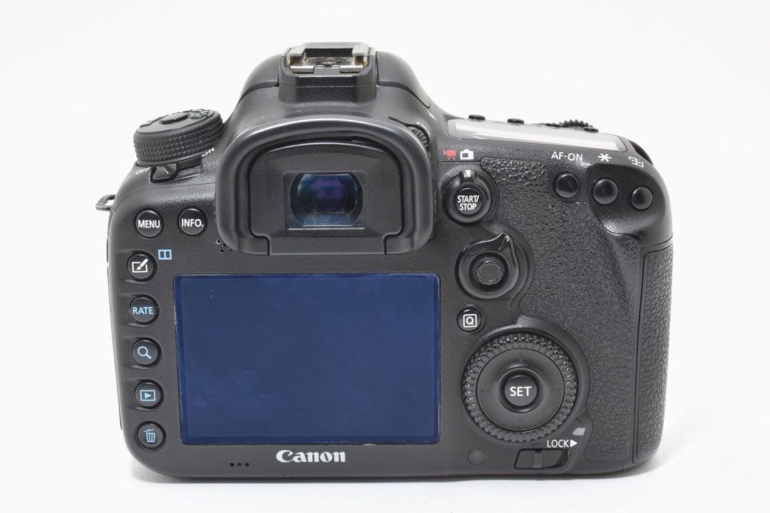 デジタル一眼レフカメラCanon EOS 7D MarkⅡ 標準レンズセット