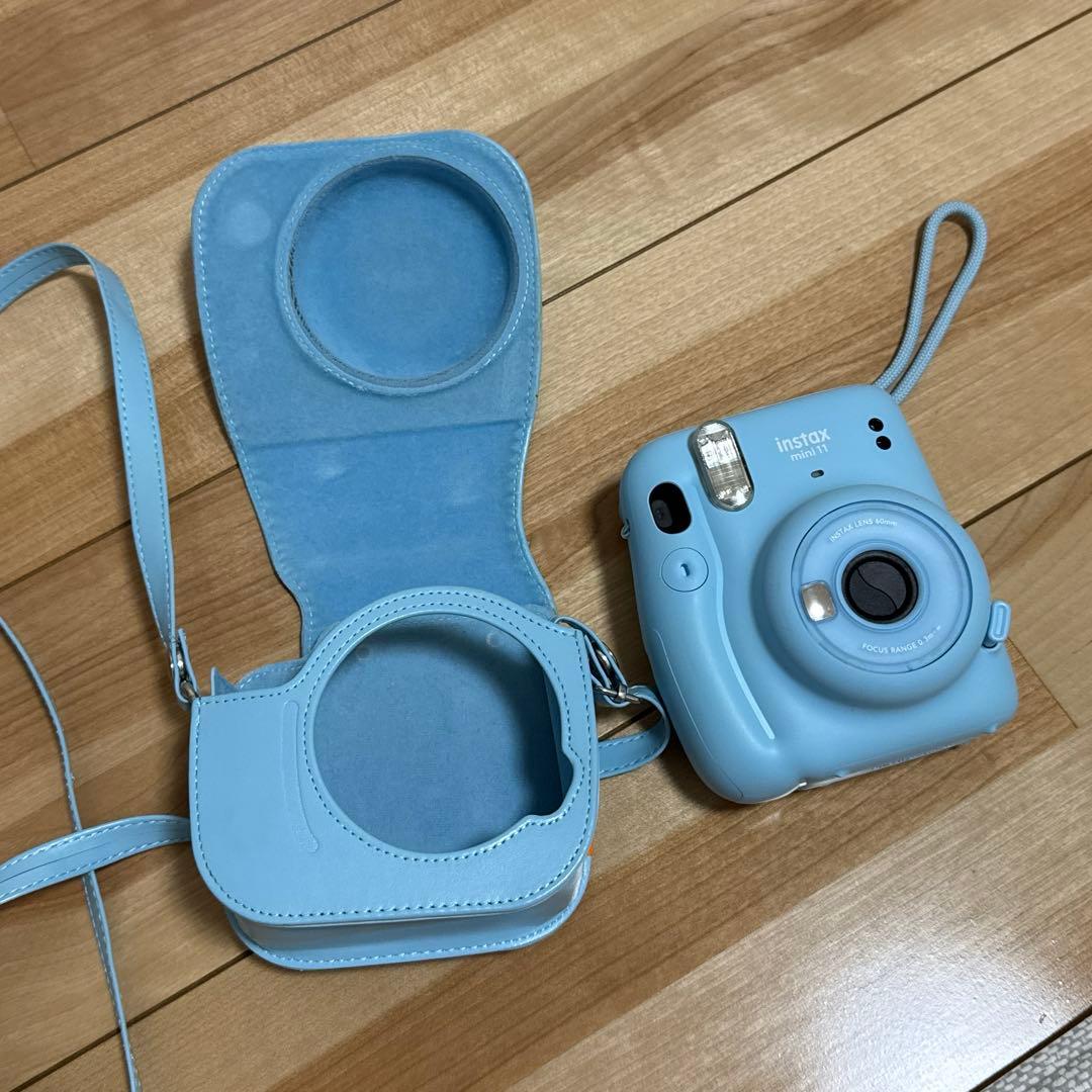 富士フイルム　instax　mini　11 ライトブルー