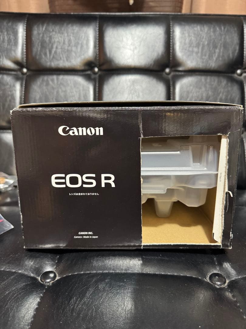 美品　Canon EOS R ボディ　付属品完備