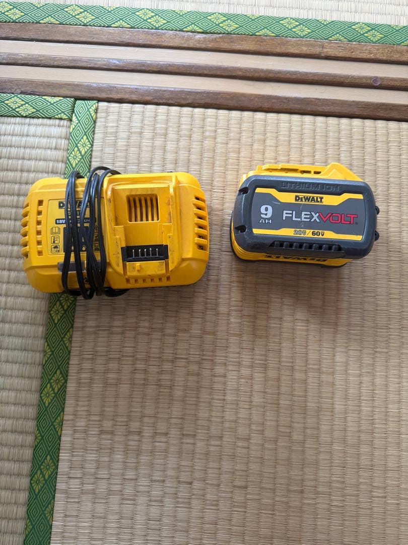 DEWALT DCPW1000 PSI 高圧洗浄機本体　バッテリーセット