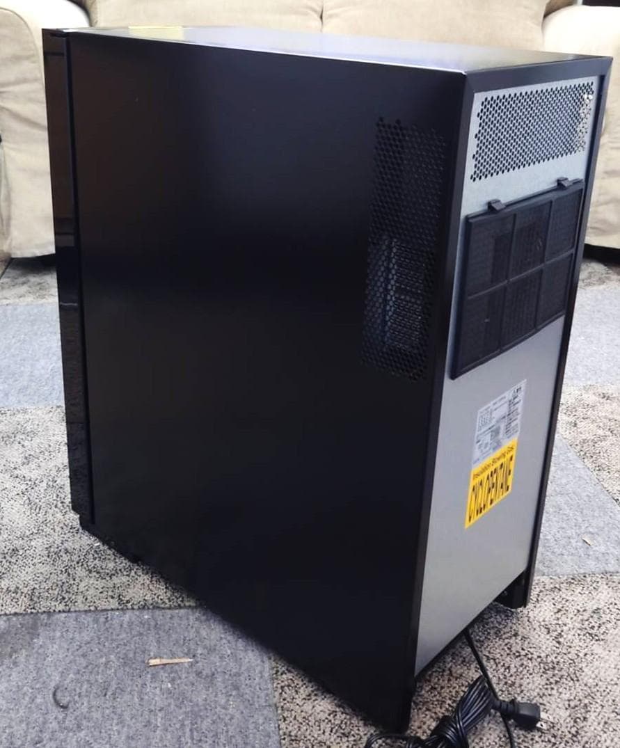 ★美品　2025年製造　アイリスオーヤマ　ワインセラー　PWC-331P★