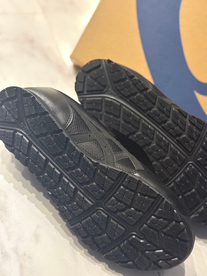asics WINJOB CP201安全靴　ブラック新品