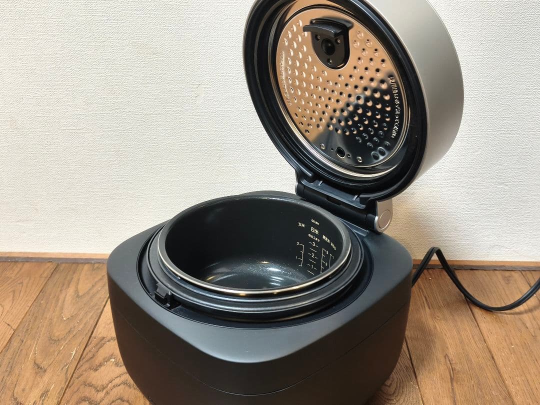 【極美品】BALMUDA The Gohan K08A-BK 炊飯器 3合炊き