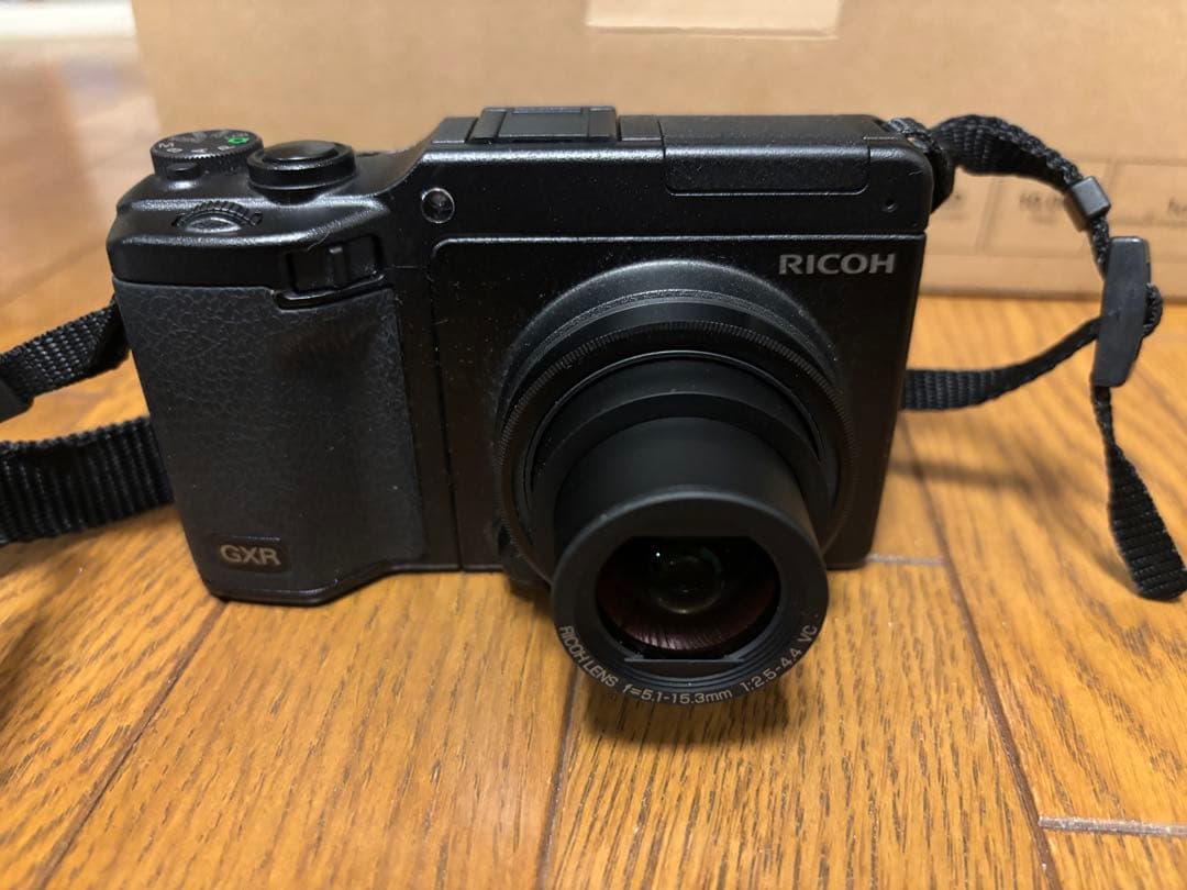【極美品】RICOH GXR + S10 24-72mm