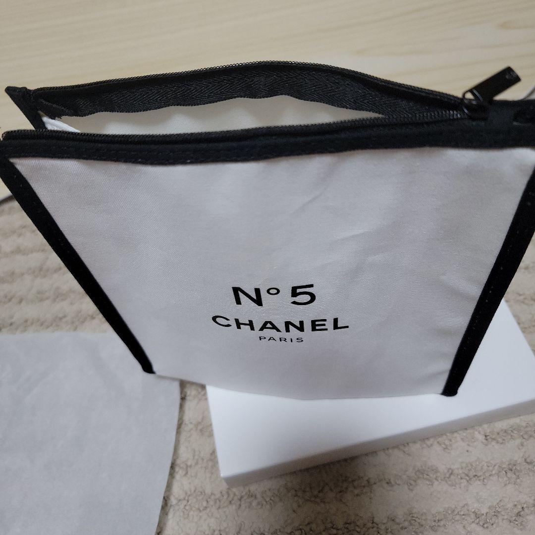 ♥️シャネル♥️ポーチ♥️コスメノベルティ♥️新品♥️顧客プレゼント♥️送料込み