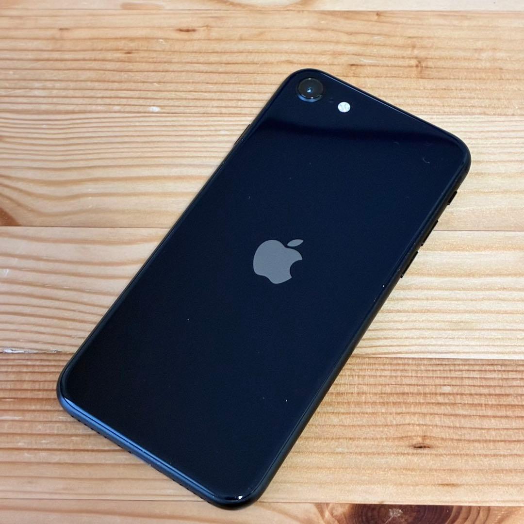 し*い様 バッテリー新品　iPhoneSE第3世代64GB SIMフリー　美品