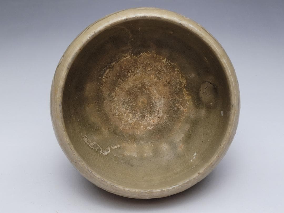 青磁 陰刻纏枝蓮瓣紋 茶杯 宋元時代 幅約9.4cm