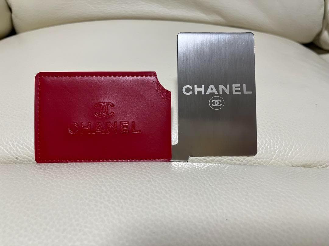 シャネル　カードケースミラー　CHANEL　希少レア色　お値下げ中