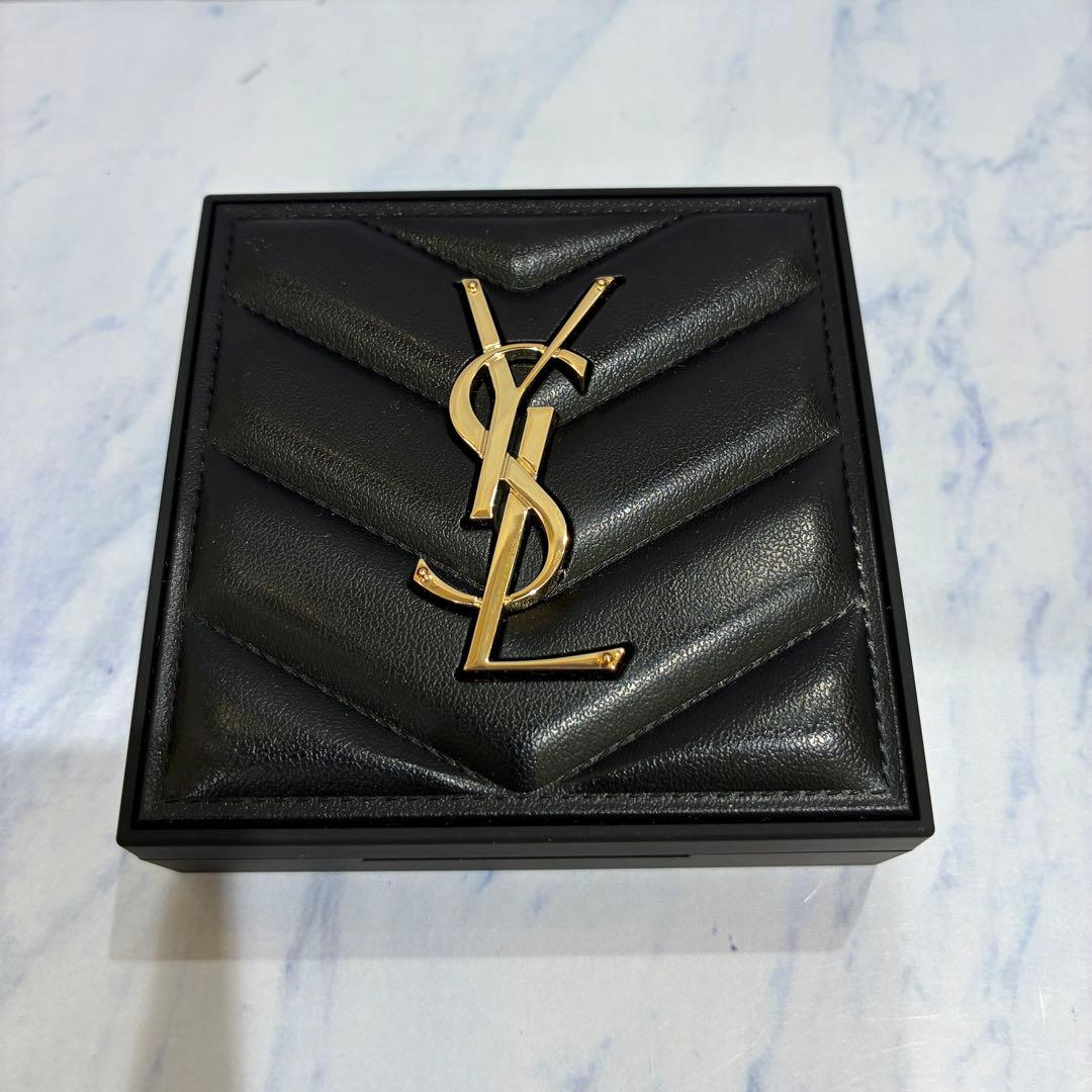 ♡【未使用】YSL　オールアワーズ　ハイパープレストパウダー　2