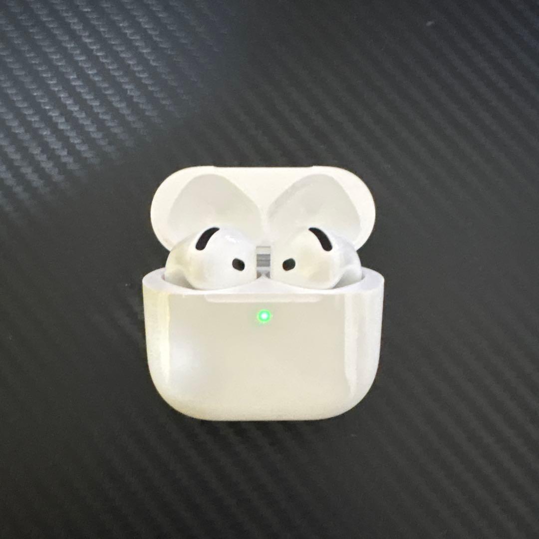 AirPods4 ノイキャン搭載型 正規品 美品 即発送