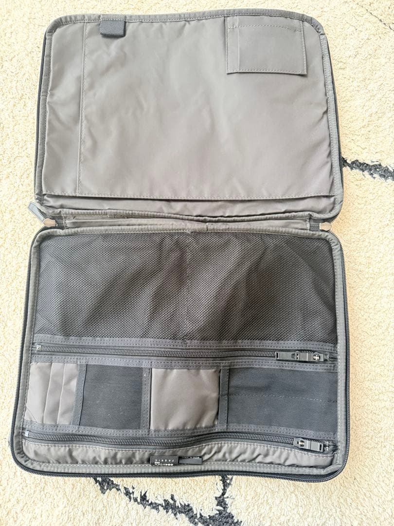 PORTER 吉田カバン　多機能大判収納ポーチ　ノートPCケース