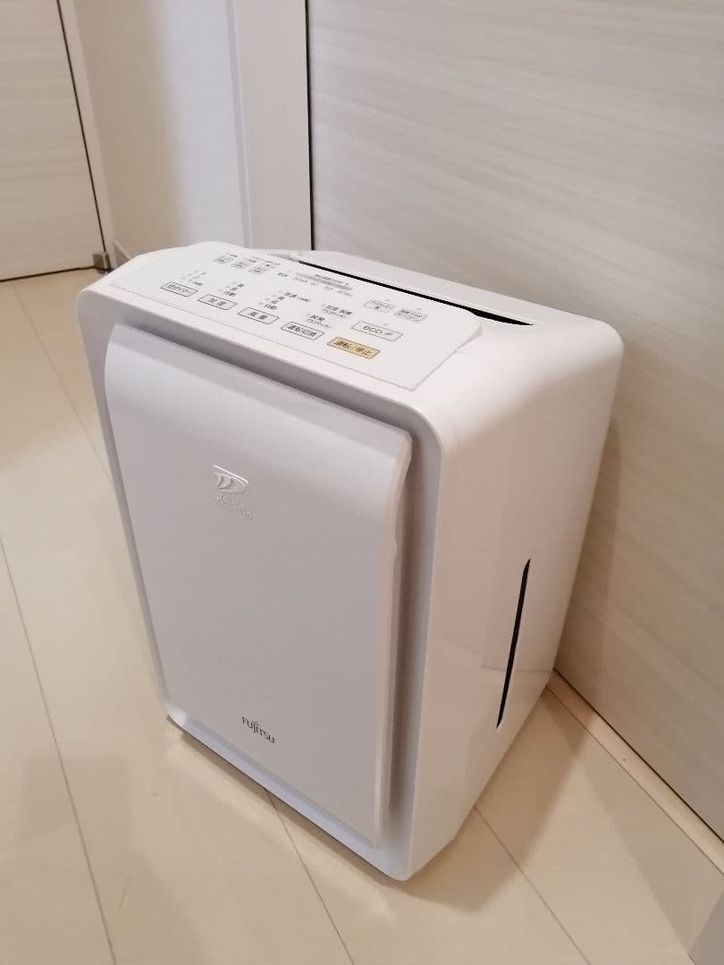 まんまる　[美品]　富士通　加湿脱臭機　DAS-303E-W