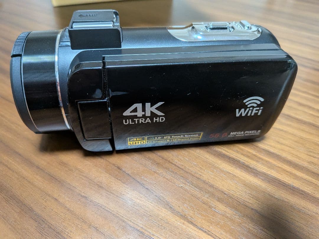 ​【美品】4K ビデオカメラ Wi-Fi搭載 18倍デジタルズーム 付属品完備