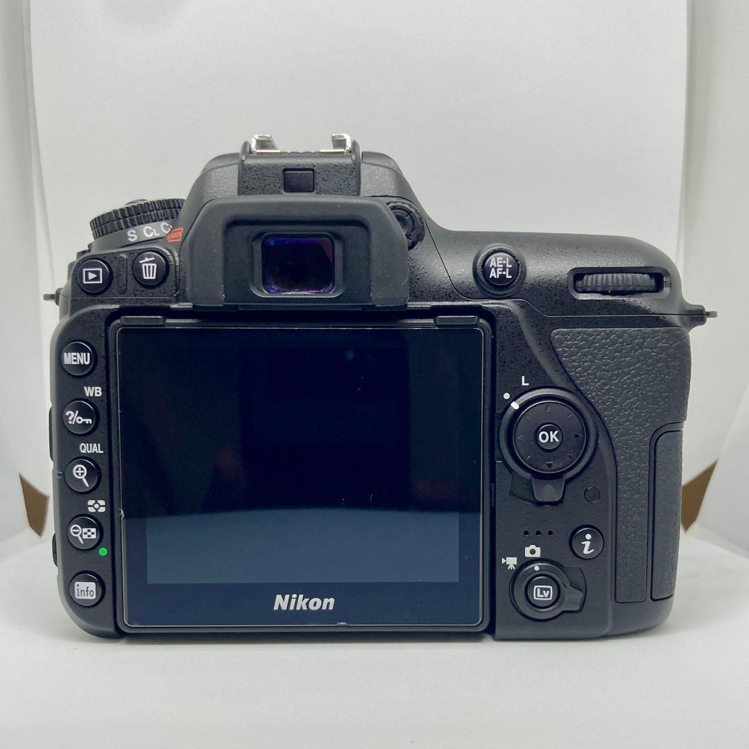 【付属品豊富】一眼レフカメラ Nikon D7500 18-55mmレンズセット