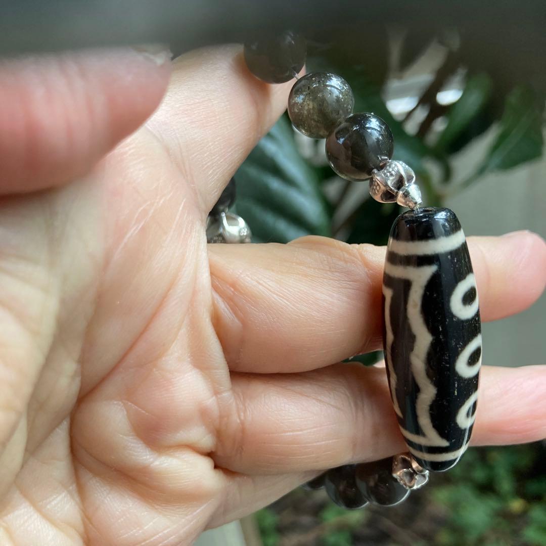西藏黒瑪瑙五眼天珠とブラウンムーンストーン