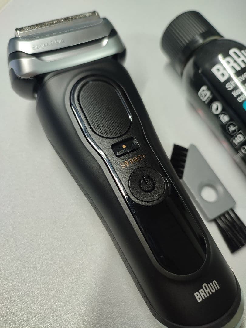Braun S9 PRO+ メンズシェーバー