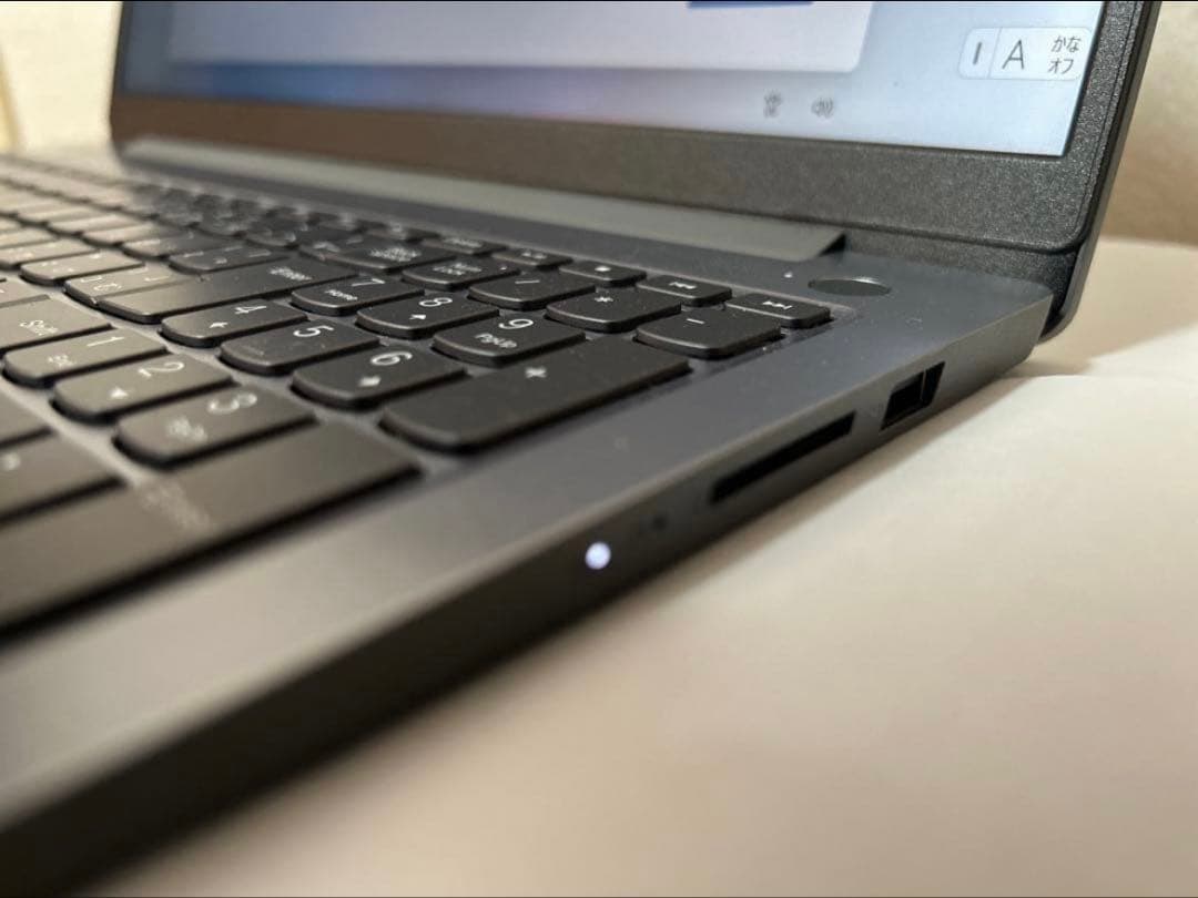 Windowsノート本体 IdeaPad Slim 3 i5-12450H 16GB 512GB