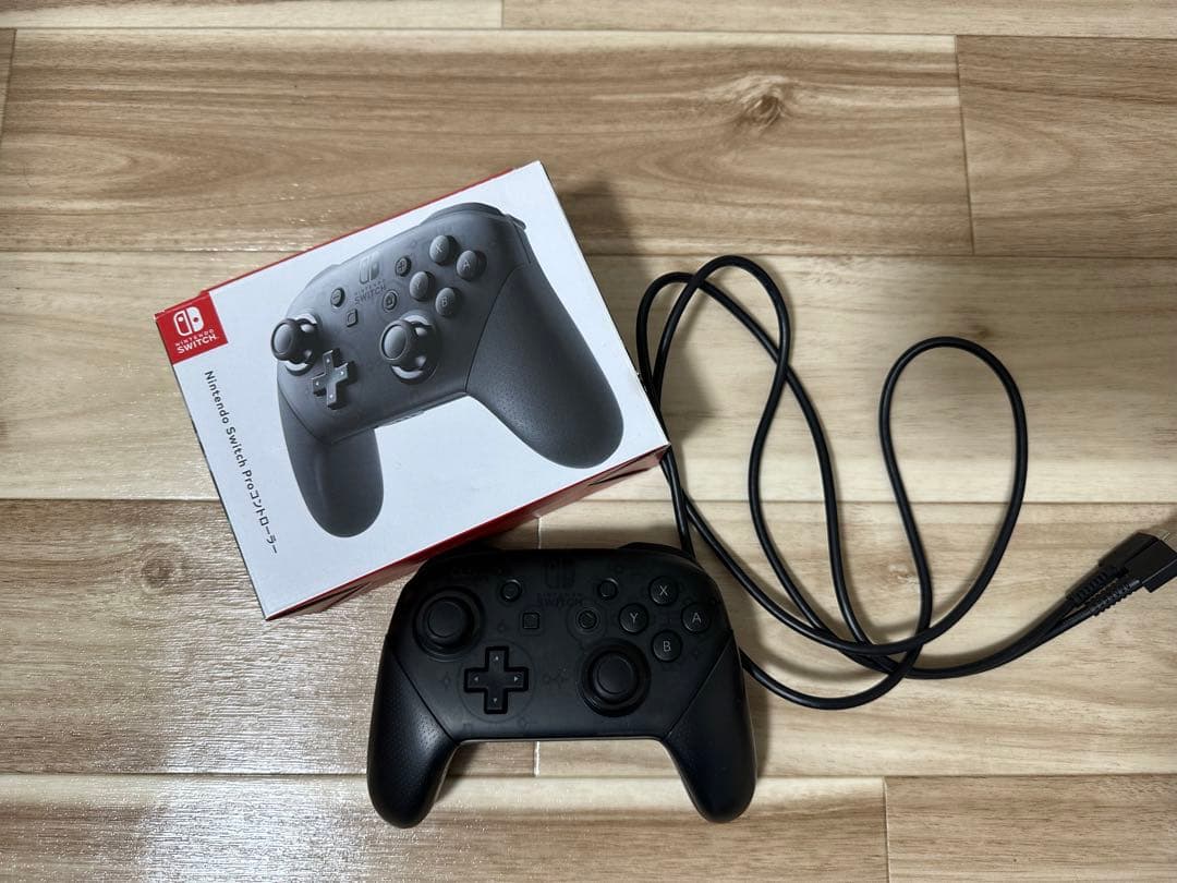 【美品】Nintendo switch プロコントローラー  純正