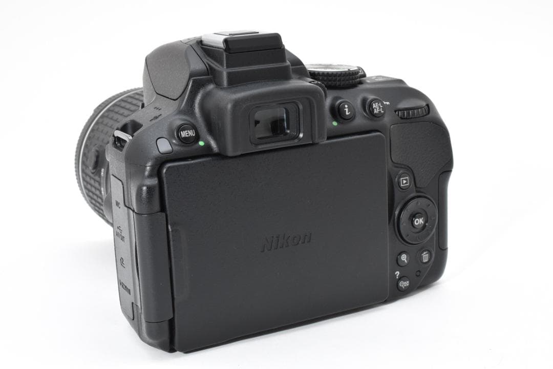 Nikon D5300 レンズセットWi-Fi搭載 初心者向け バッグ付き