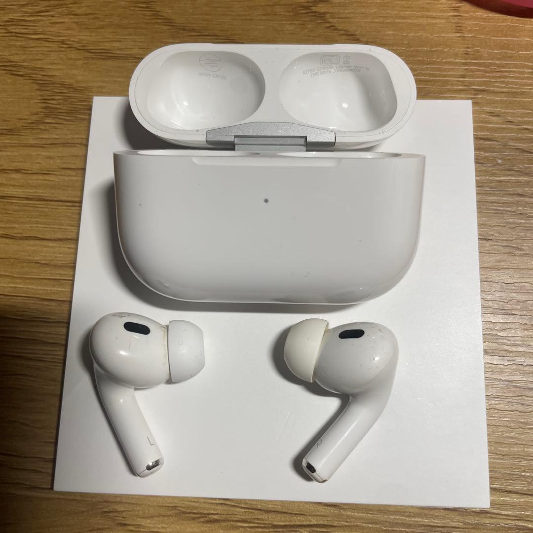 AirPods Pro 第2世代　lightning A2697 2698
