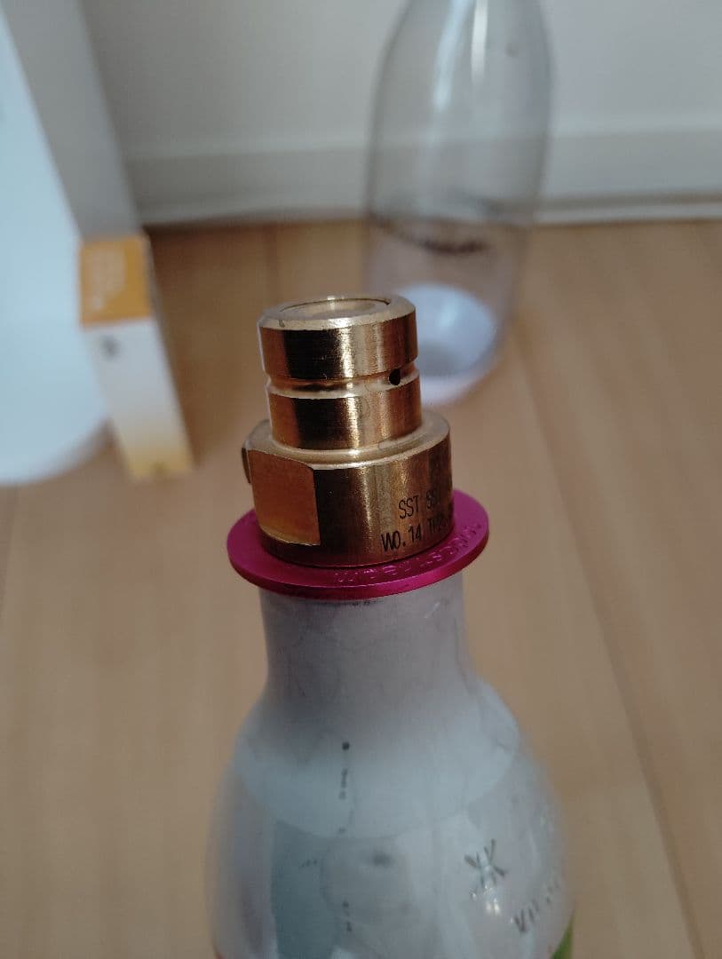 sodastream 炭酸水メーカー ホワイト　オレンジフレーバー