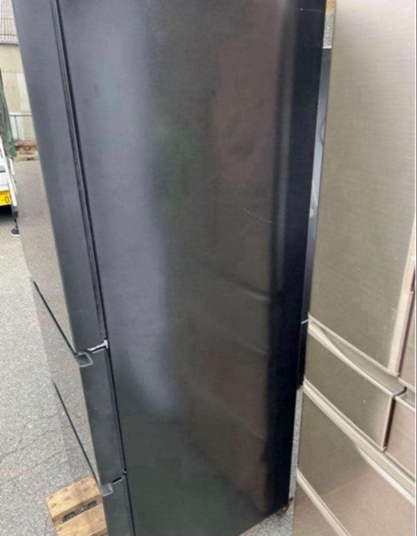 2018年式 282L Hisense 3ドア冷蔵庫 HR-G2801BR
