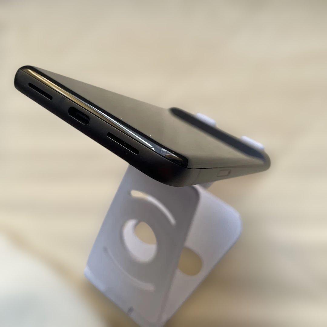 ［美品］Google pixel 8 128GB オブシディアン