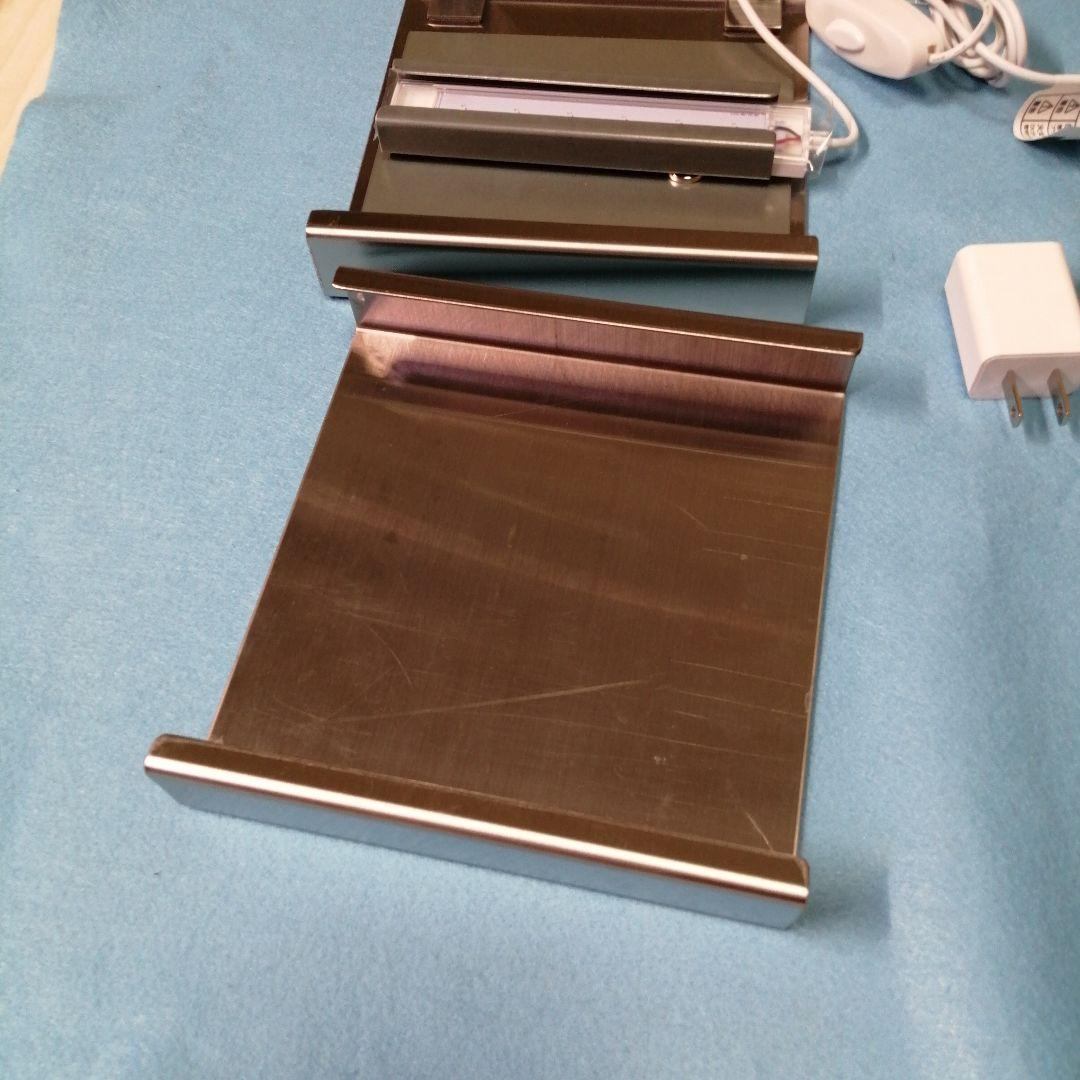 2、DOOAネオグラスエア15×15×30　・LED・ステンレス台座